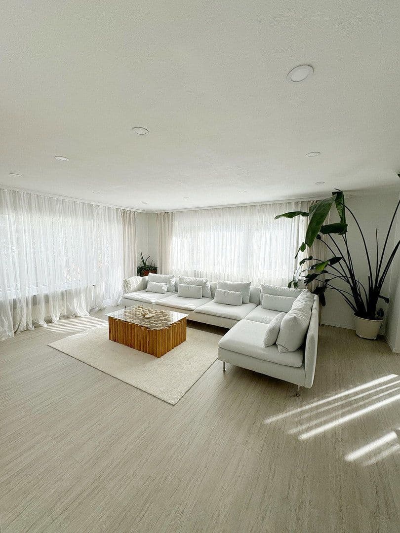 Predaj bytu 3-izbový 90 m², Mörikestrasse 16, Ehningen, Bádensko-Wurttembersko Predaj bytu 3-izbový 90 m², Mörikestrasse 16, Ehningen, Bádensko-Wurttembersko
