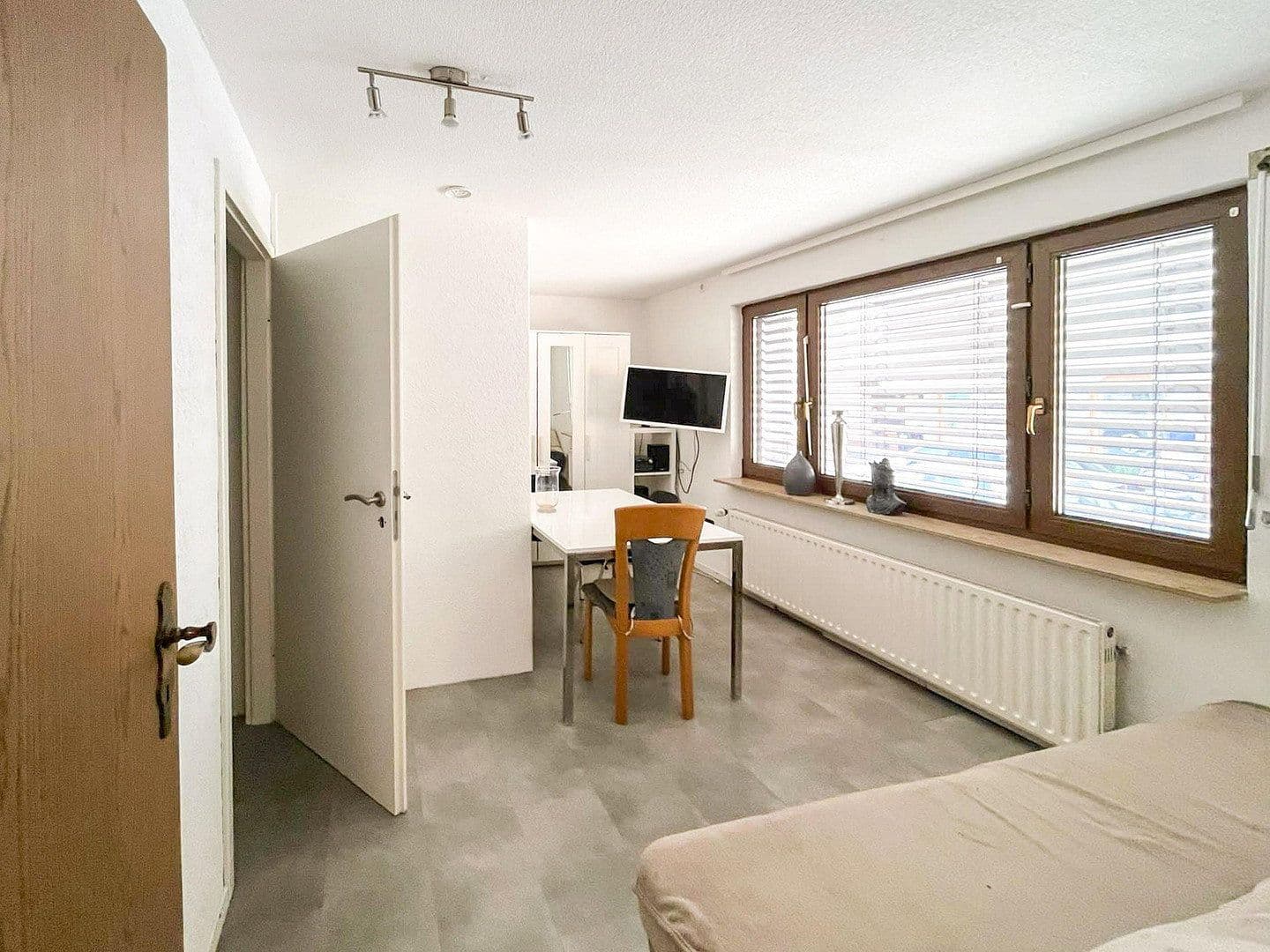 Prenájom bytu 3-izbový 33 m², Urbanstraße 18, Plochingen, Bádensko-Wurttembersko Prenájom bytu 3-izbový 33 m², Urbanstraße 18, Plochingen, Bádensko-Wurttembersko