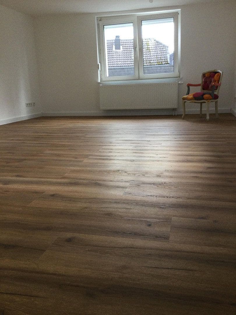 Prenájom domu 120 m², pozemok 202 m², Nümbrecht, Severné Porýnie - Westfálsko Prenájom domu 120 m², pozemok 202 m², Nümbrecht, Severné Porýnie - Westfálsko