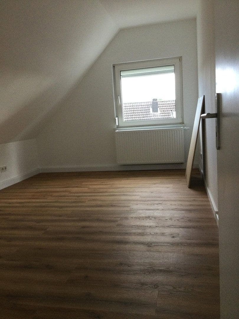 Prenájom domu 120 m², pozemok 202 m², Nümbrecht, Severné Porýnie - Westfálsko Prenájom domu 120 m², pozemok 202 m², Nümbrecht, Severné Porýnie - Westfálsko
