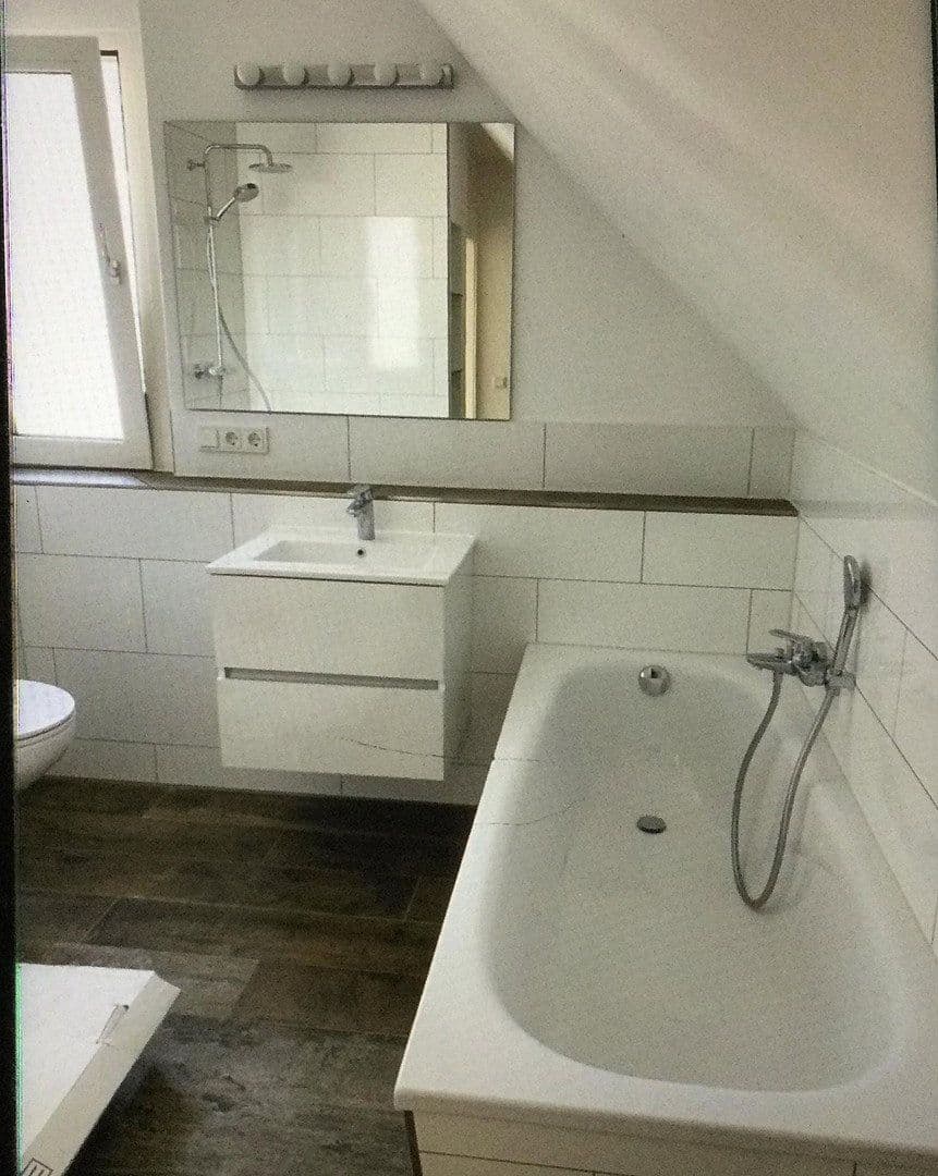 Prenájom domu 120 m², pozemok 202 m², Nümbrecht, Severné Porýnie - Westfálsko Prenájom domu 120 m², pozemok 202 m², Nümbrecht, Severné Porýnie - Westfálsko
