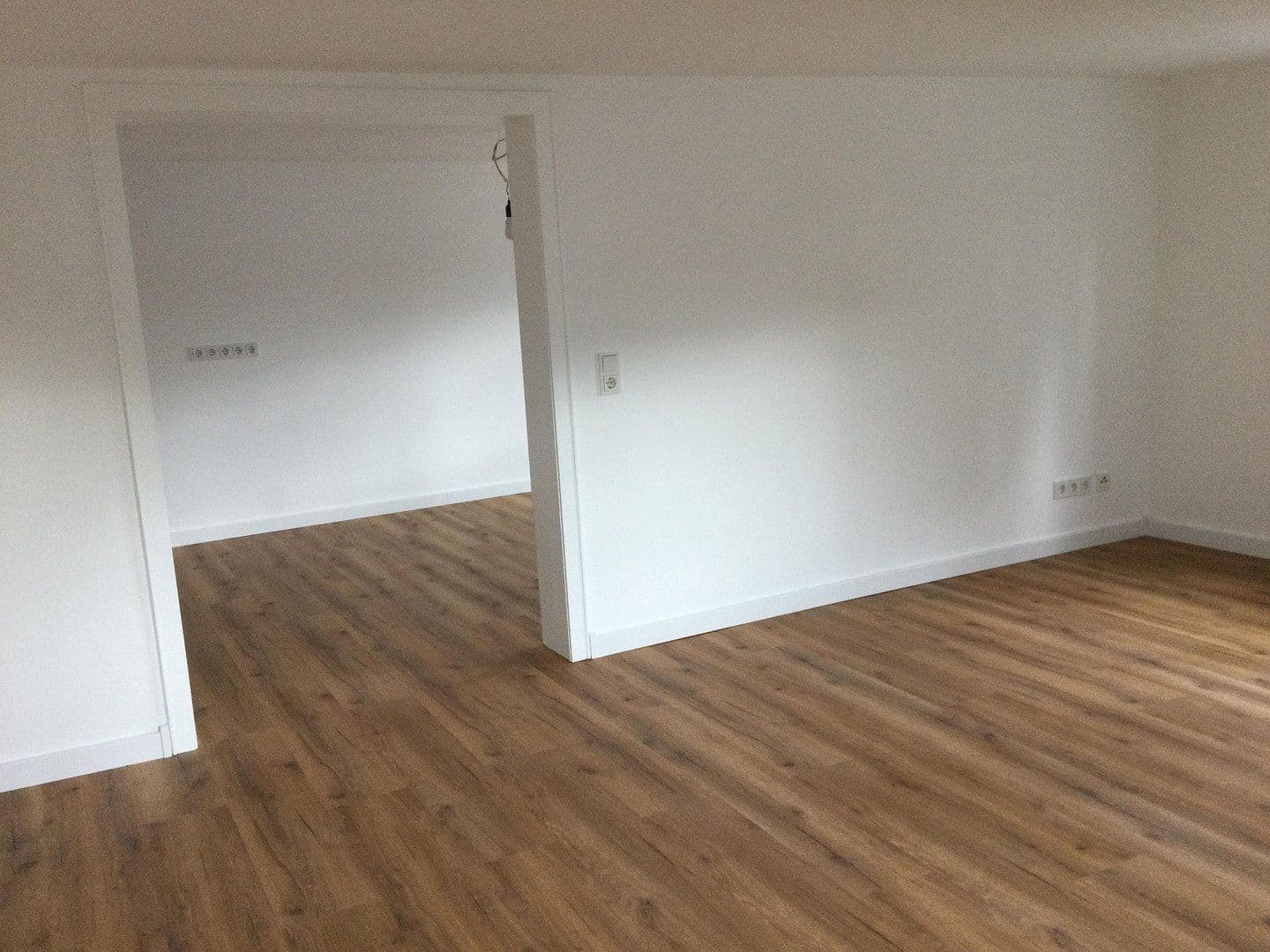 Prenájom domu 120 m², pozemok 202 m², Nümbrecht, Severné Porýnie - Westfálsko Prenájom domu 120 m², pozemok 202 m², Nümbrecht, Severné Porýnie - Westfálsko