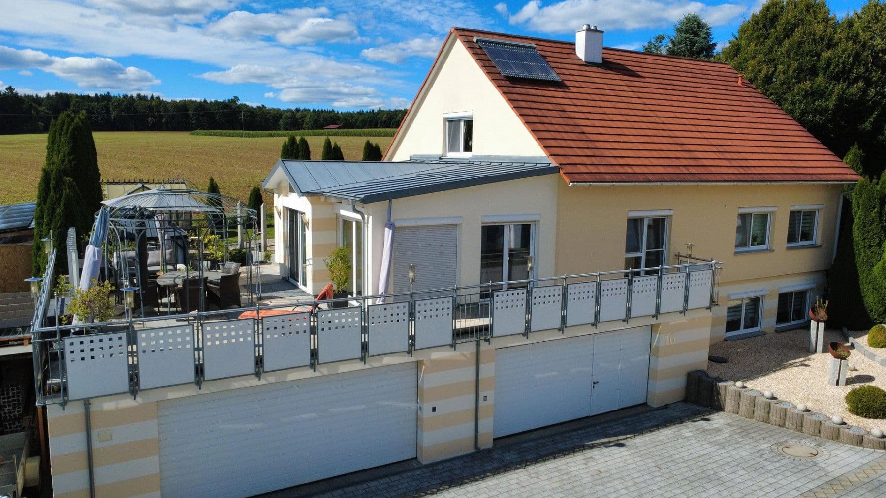 Predaj domu 234 m², pozemok 820 m², Alemannenweg 16, Rainau, Bádensko-Wurttembersko Predaj domu 234 m², pozemok 820 m², Alemannenweg 16, Rainau, Bádensko-Wurttembersko