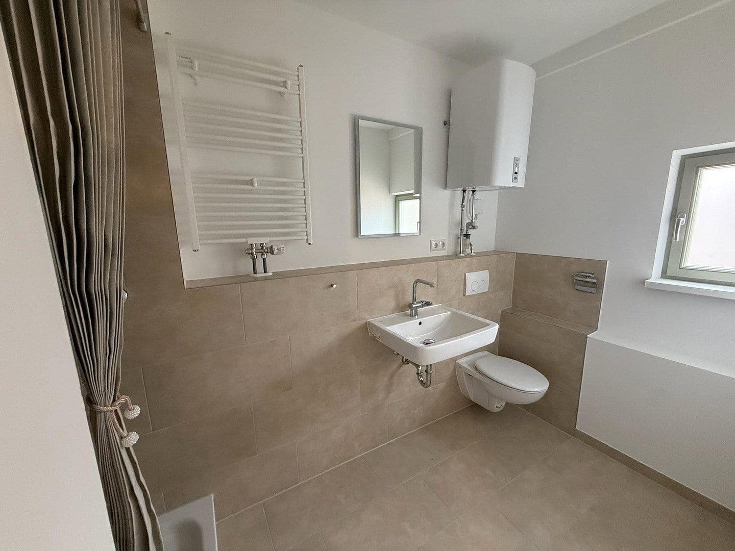 Prenájom bytu 1-izbový 21 m², Friedrichstraße 32, Erlangen, Bavorsko Prenájom bytu 1-izbový 21 m², Friedrichstraße 32, Erlangen, Bavorsko