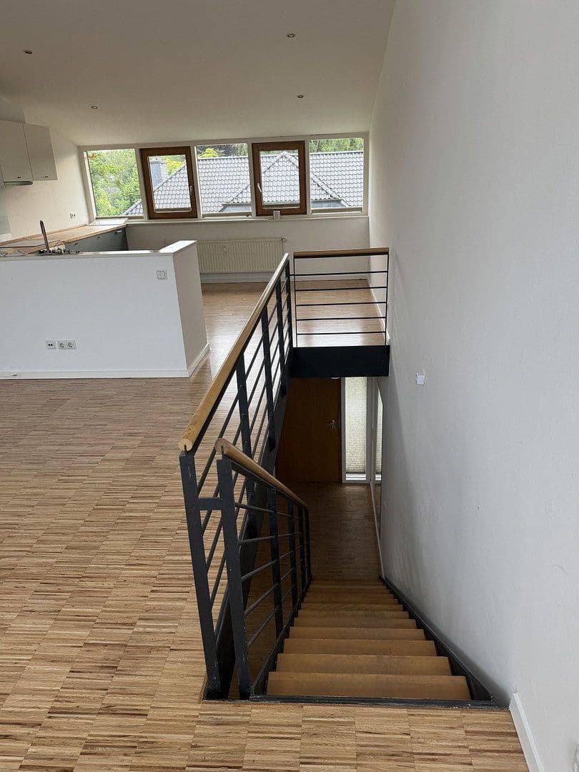Prenájom bytu 2-izbový 95 m², Köln, Severné Porýnie - Westfálsko Prenájom bytu 2-izbový 95 m², Köln, Severné Porýnie - Westfálsko