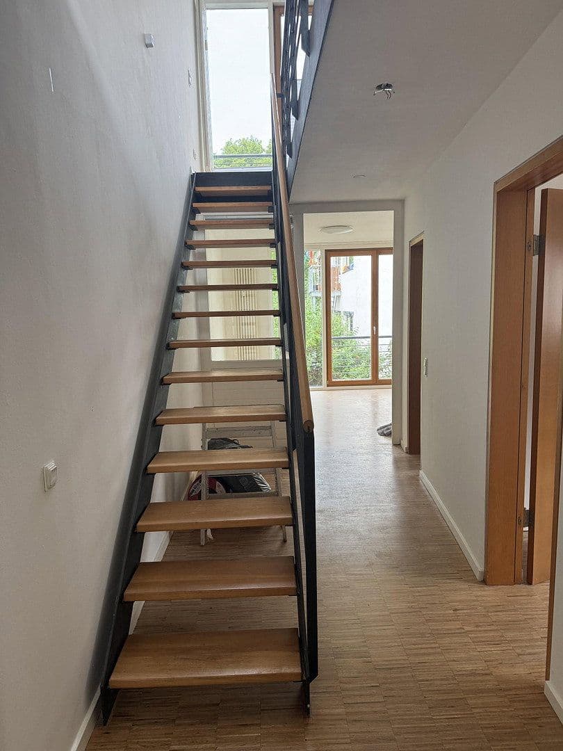 Prenájom bytu 2-izbový 95 m², Köln, Severné Porýnie - Westfálsko Prenájom bytu 2-izbový 95 m², Köln, Severné Porýnie - Westfálsko