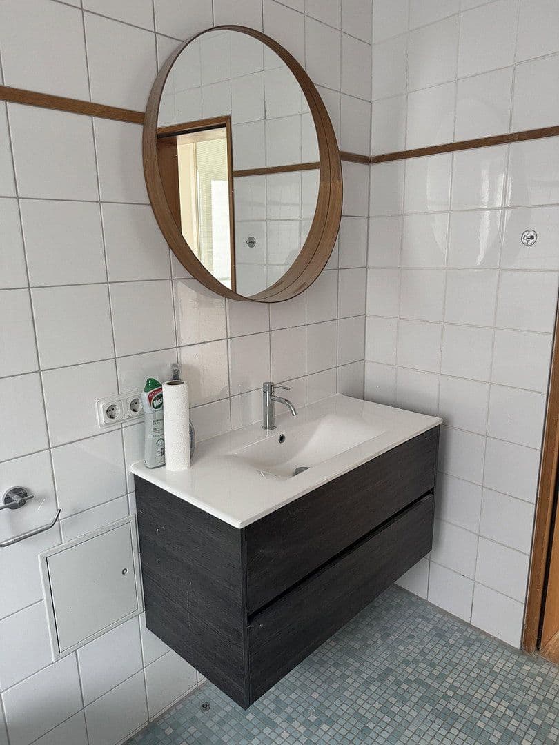 Prenájom bytu 2-izbový 95 m², Köln, Severné Porýnie - Westfálsko Prenájom bytu 2-izbový 95 m², Köln, Severné Porýnie - Westfálsko