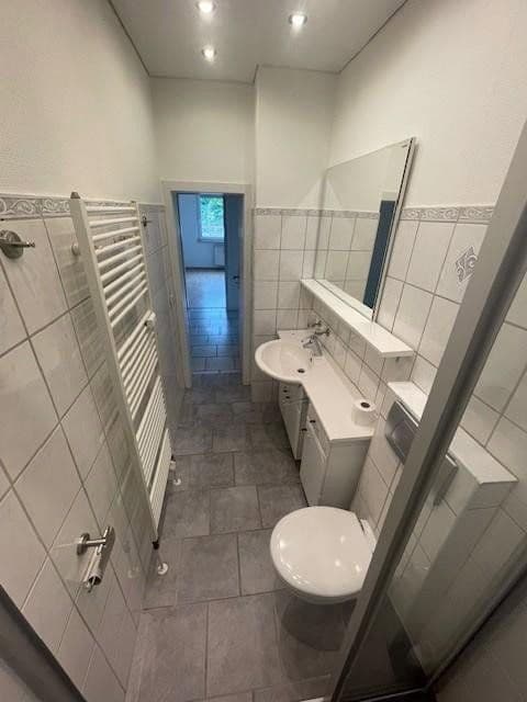Prenájom bytu 3-izbový 75 m², Wittenbergstr. 58, Essen, Severné Porýnie - Westfálsko Prenájom bytu 3-izbový 75 m², Wittenbergstr. 58, Essen, Severné Porýnie - Westfálsko