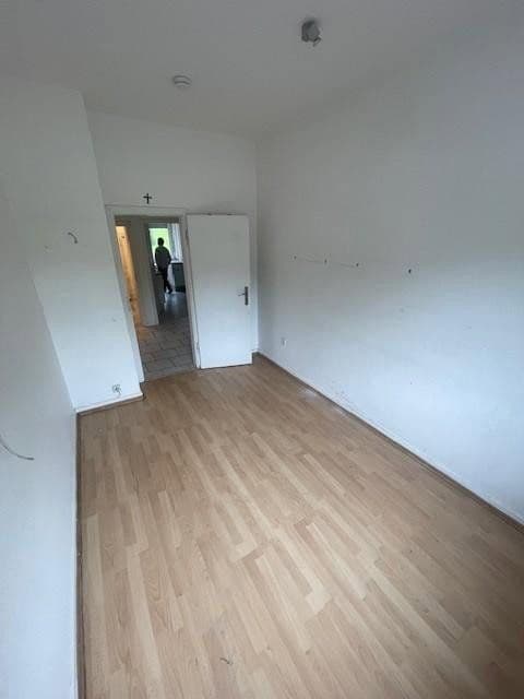 Prenájom bytu 3-izbový 75 m², Wittenbergstr. 58, Essen, Severné Porýnie - Westfálsko Prenájom bytu 3-izbový 75 m², Wittenbergstr. 58, Essen, Severné Porýnie - Westfálsko
