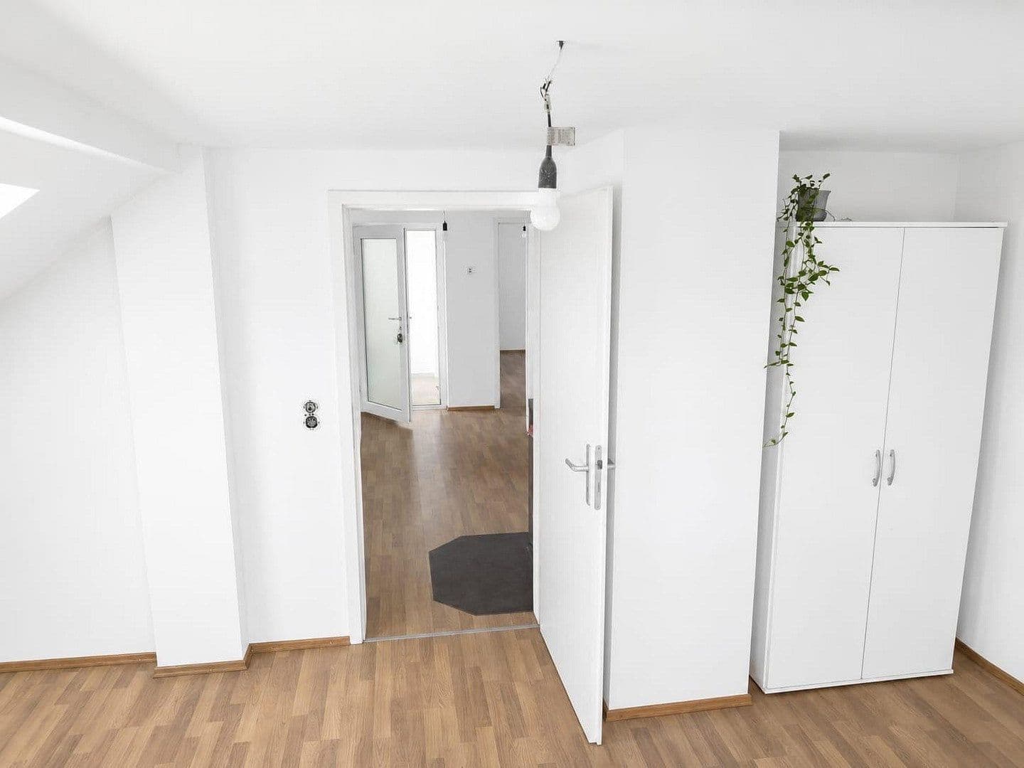 Prenájom bytu 3-izbový 55 m², Langquaid, Bavorsko Prenájom bytu 3-izbový 55 m², Langquaid, Bavorsko