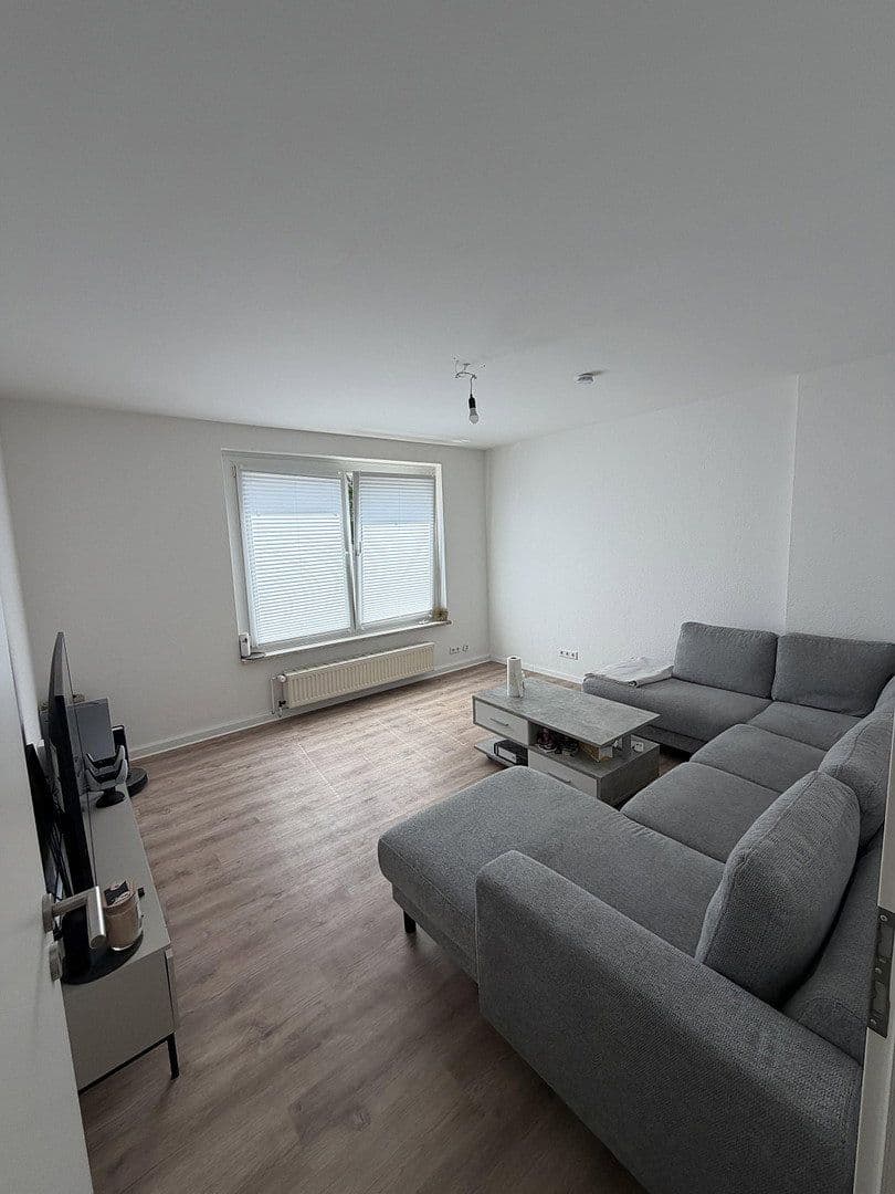 Prenájom bytu 3-izbový 65 m², Kölner Straße 228, Krefeld, Severné Porýnie - Westfálsko Prenájom bytu 3-izbový 65 m², Kölner Straße 228, Krefeld, Severné Porýnie - Westfálsko