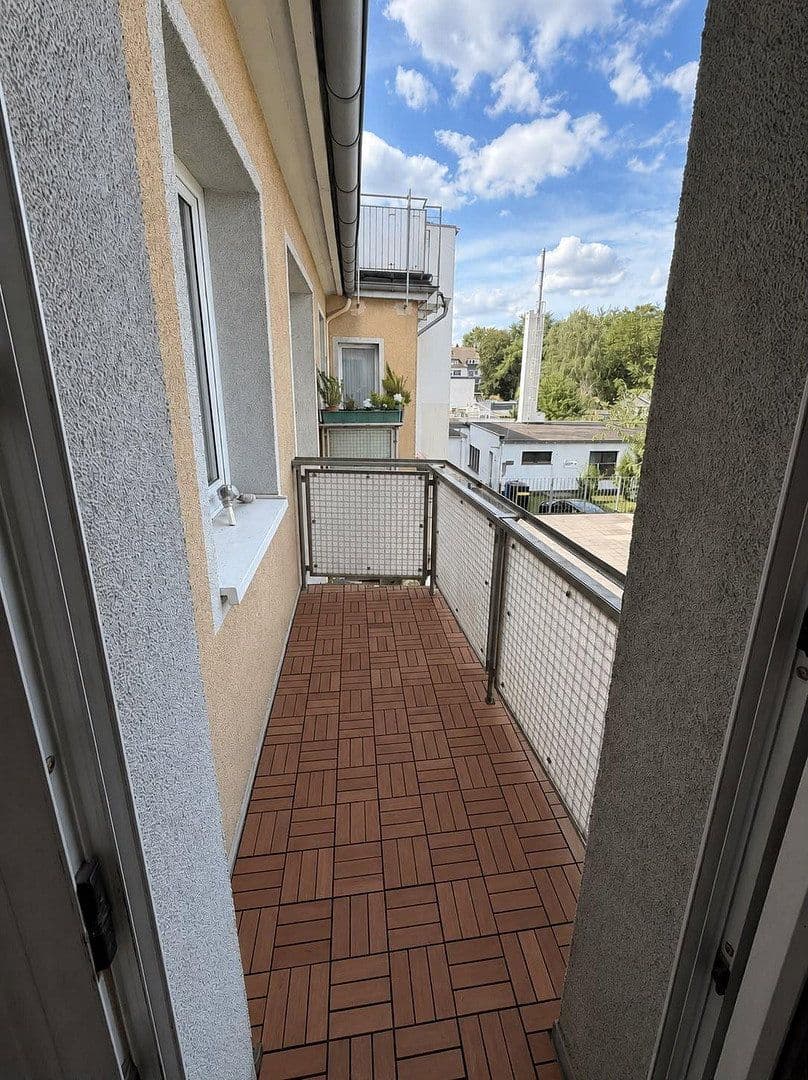 Prenájom bytu 3-izbový 65 m², Kölner Straße 228, Krefeld, Severné Porýnie - Westfálsko Prenájom bytu 3-izbový 65 m², Kölner Straße 228, Krefeld, Severné Porýnie - Westfálsko