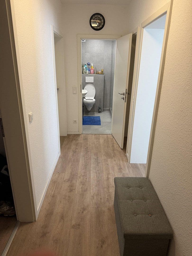 Prenájom bytu 3-izbový 65 m², Kölner Straße 228, Krefeld, Severné Porýnie - Westfálsko Prenájom bytu 3-izbový 65 m², Kölner Straße 228, Krefeld, Severné Porýnie - Westfálsko