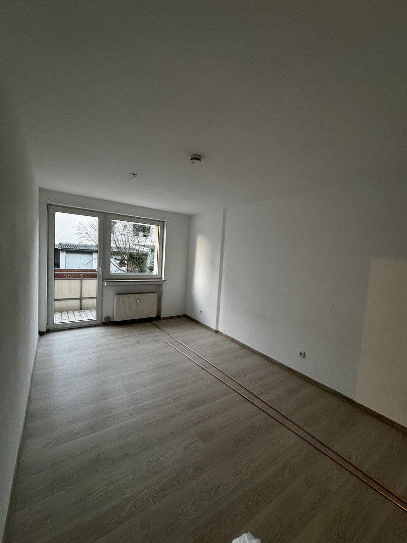 Prenájom bytu 4-izbový 86 m², Kommenderiestr. 49, Osnabrück, Dolné Sasko Prenájom bytu 4-izbový 86 m², Kommenderiestr. 49, Osnabrück, Dolné Sasko