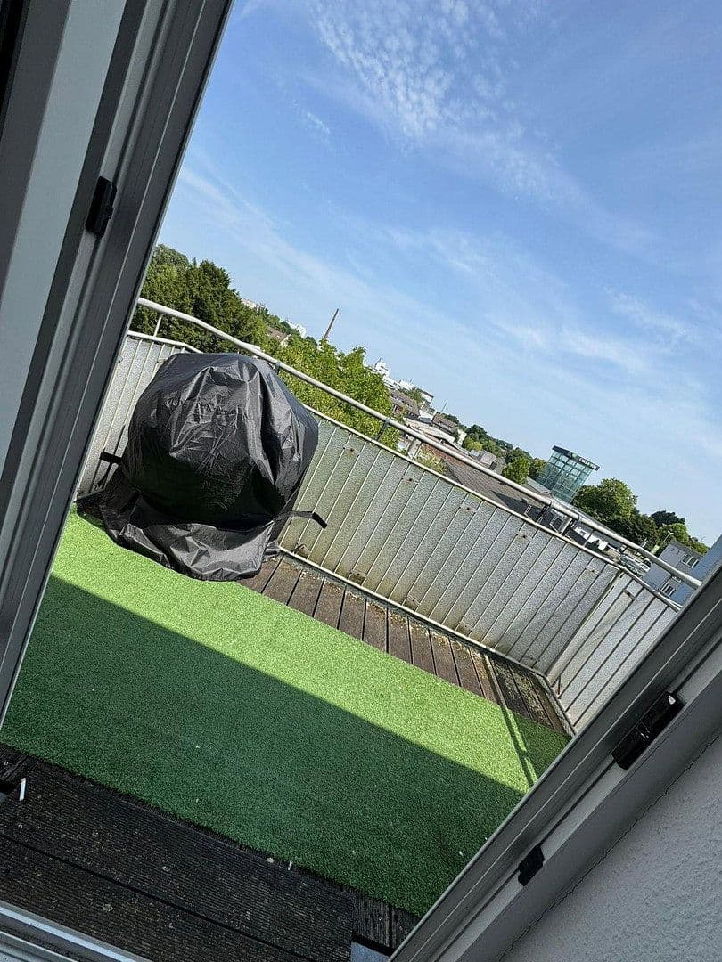 Prenájom bytu 3-izbový 64 m², Kölner Straße 228, Krefeld, Severné Porýnie - Westfálsko Prenájom bytu 3-izbový 64 m², Kölner Straße 228, Krefeld, Severné Porýnie - Westfálsko