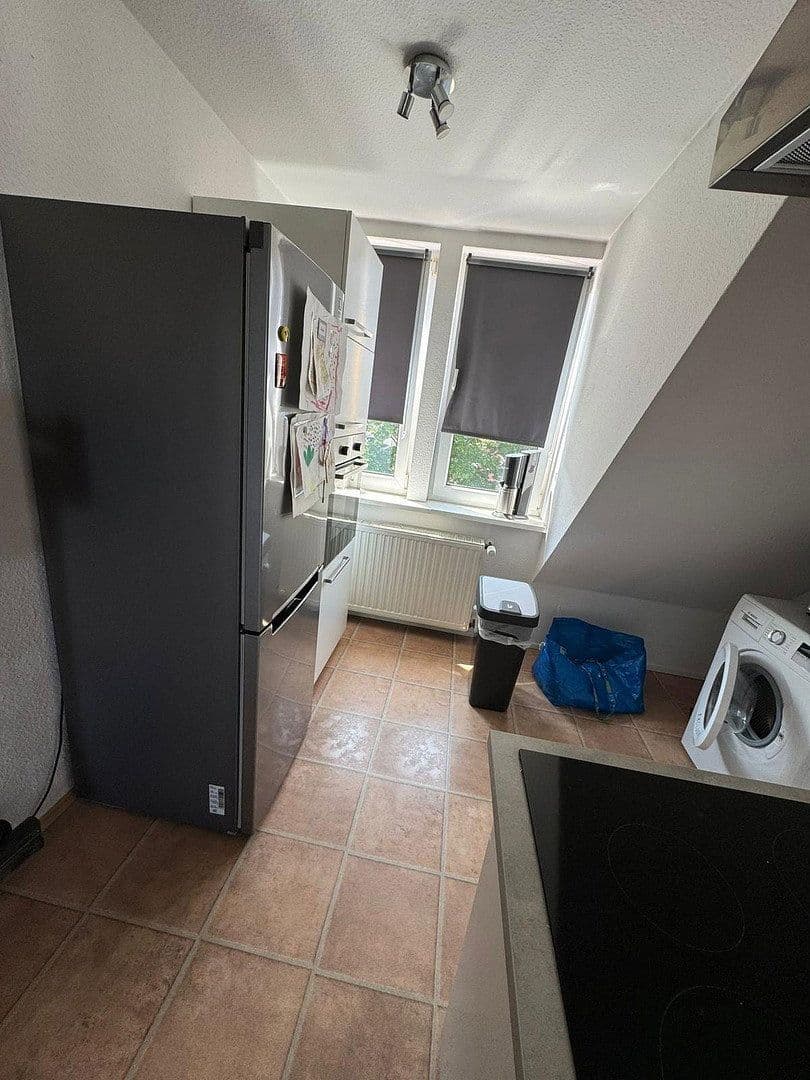 Prenájom bytu 3-izbový 64 m², Kölner Straße 228, Krefeld, Severné Porýnie - Westfálsko Prenájom bytu 3-izbový 64 m², Kölner Straße 228, Krefeld, Severné Porýnie - Westfálsko