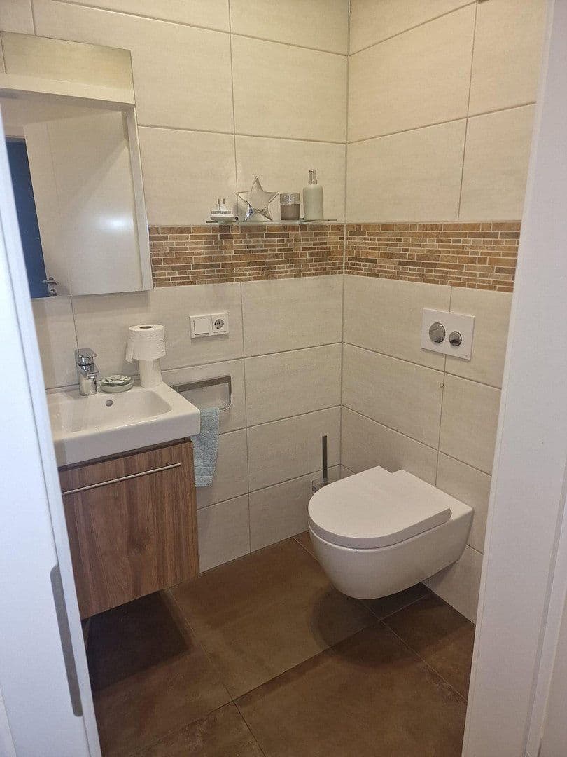 Prenájom bytu 3-izbový 97 m², Händelstr. 37, Bedburg, Severné Porýnie - Westfálsko Prenájom bytu 3-izbový 97 m², Händelstr. 37, Bedburg, Severné Porýnie - Westfálsko