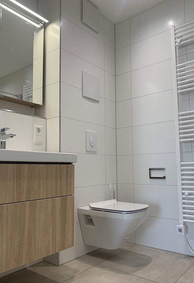 Prenájom bytu 3-izbový 115 m², Aschaffenburg, Bavorsko Prenájom bytu 3-izbový 115 m², Aschaffenburg, Bavorsko