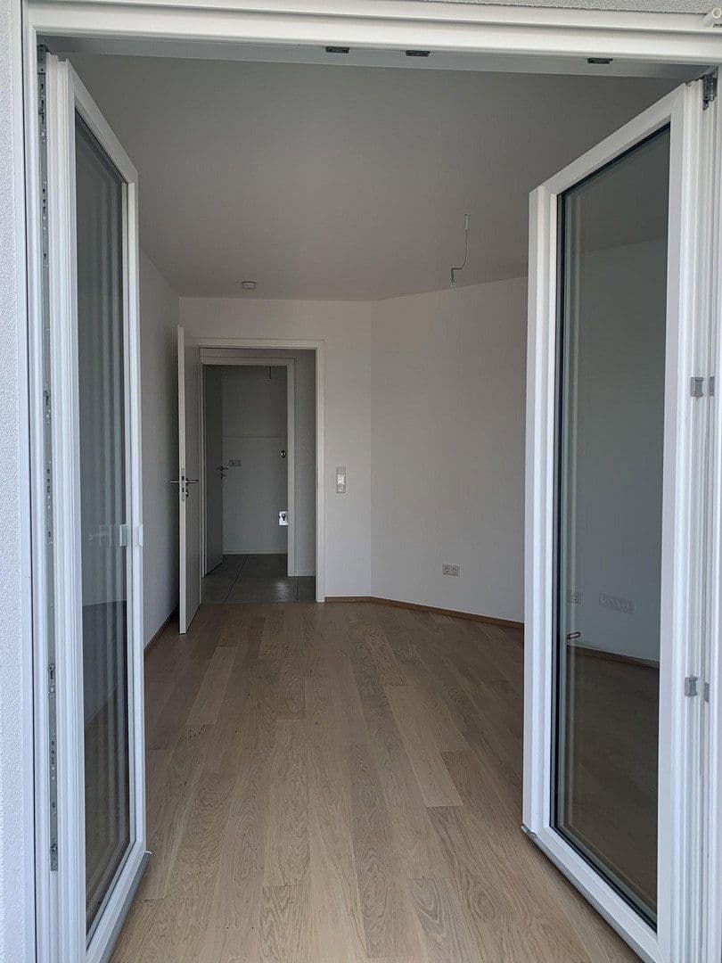 Prenájom bytu 3-izbový 115 m², Aschaffenburg, Bavorsko Prenájom bytu 3-izbový 115 m², Aschaffenburg, Bavorsko