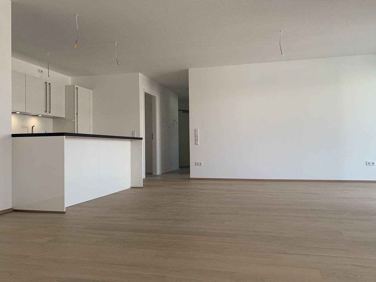 Prenájom bytu 3-izbový 115 m², Aschaffenburg, Bavorsko Prenájom bytu 3-izbový 115 m², Aschaffenburg, Bavorsko