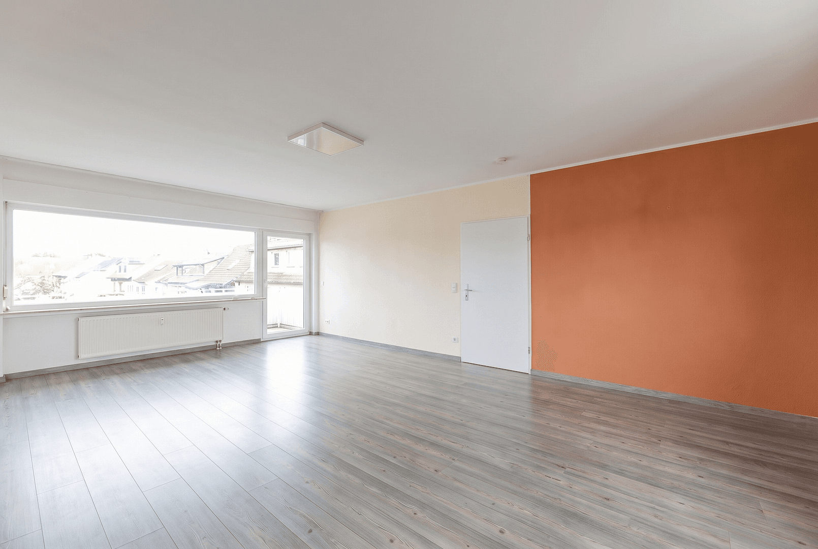 Prenájom bytu 3-izbový 90 m², Plankstadt, Bádensko-Wurttembersko Prenájom bytu 3-izbový 90 m², Plankstadt, Bádensko-Wurttembersko