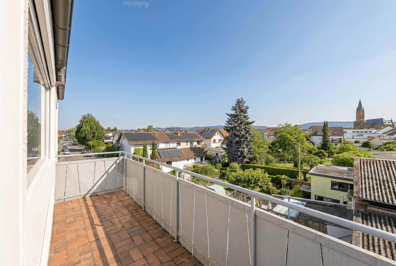 Prenájom bytu 3-izbový 90 m², Plankstadt, Bádensko-Wurttembersko Prenájom bytu 3-izbový 90 m², Plankstadt, Bádensko-Wurttembersko