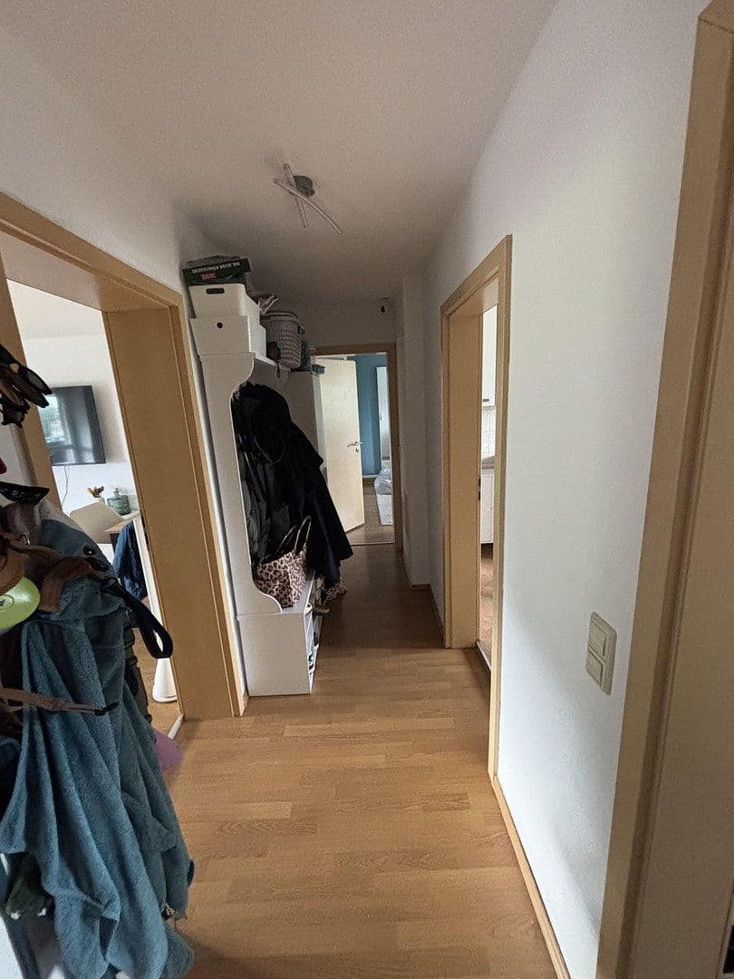 Prenájom bytu 3-izbový 70 m², Am Bahnhof 1, Jena, Durínsko Prenájom bytu 3-izbový 70 m², Am Bahnhof 1, Jena, Durínsko