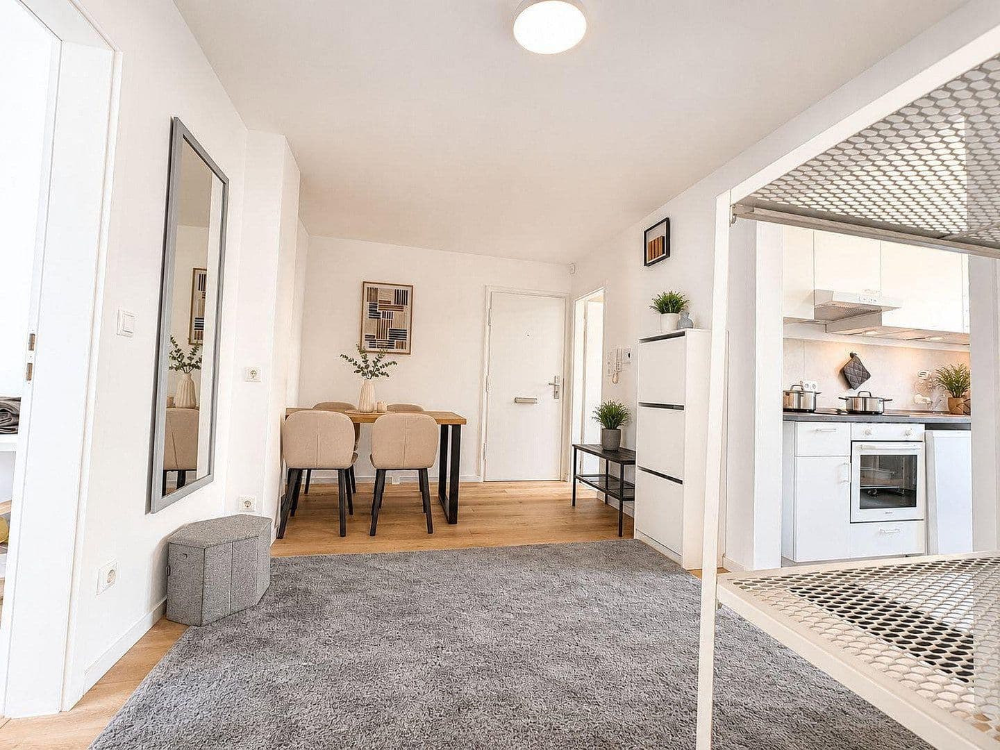 Prenájom bytu 13 m², Eduard-Spranger-Str.14, München, Bavorsko Prenájom bytu 13 m², Eduard-Spranger-Str.14, München, Bavorsko