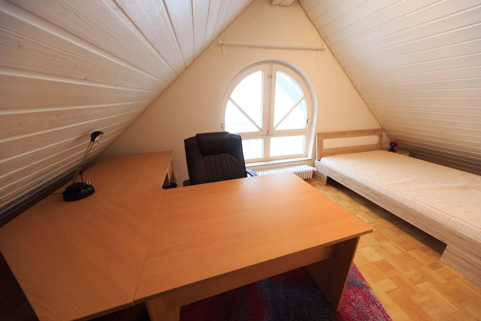 Prenájom bytu 3-izbový 87 m², Öhringer Straße 21, Stuttgart, Bádensko-Wurttembersko Prenájom bytu 3-izbový 87 m², Öhringer Straße 21, Stuttgart, Bádensko-Wurttembersko