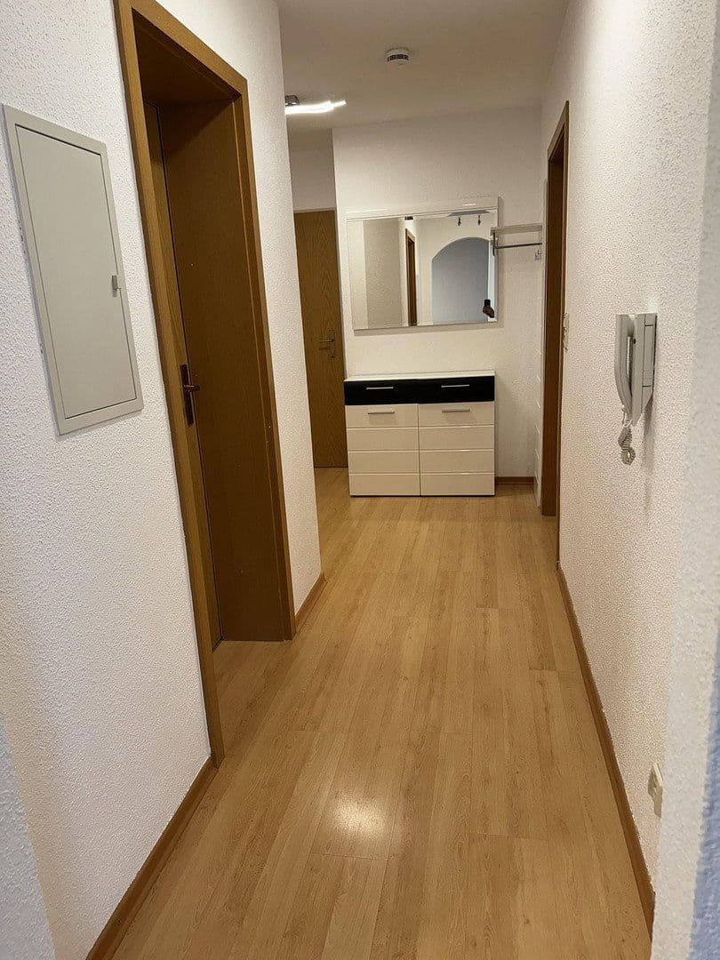Prenájom bytu 3-izbový 90 m², Lottstetten, Bádensko-Wurttembersko Prenájom bytu 3-izbový 90 m², Lottstetten, Bádensko-Wurttembersko