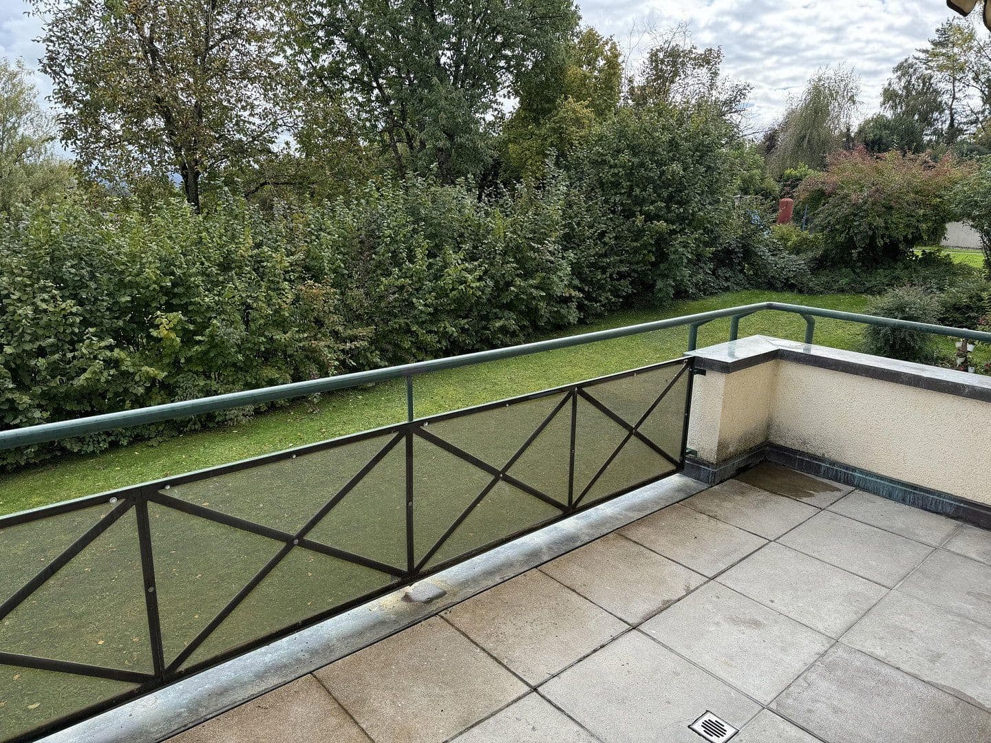Prenájom bytu 3-izbový 90 m², Lottstetten, Bádensko-Wurttembersko Prenájom bytu 3-izbový 90 m², Lottstetten, Bádensko-Wurttembersko