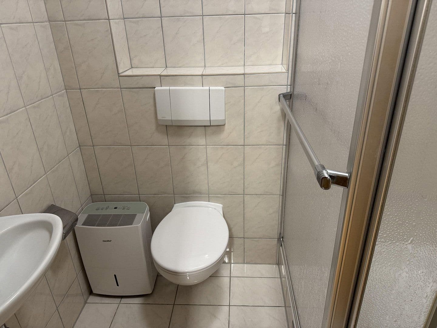 Prenájom bytu 3-izbový 90 m², Lottstetten, Bádensko-Wurttembersko Prenájom bytu 3-izbový 90 m², Lottstetten, Bádensko-Wurttembersko