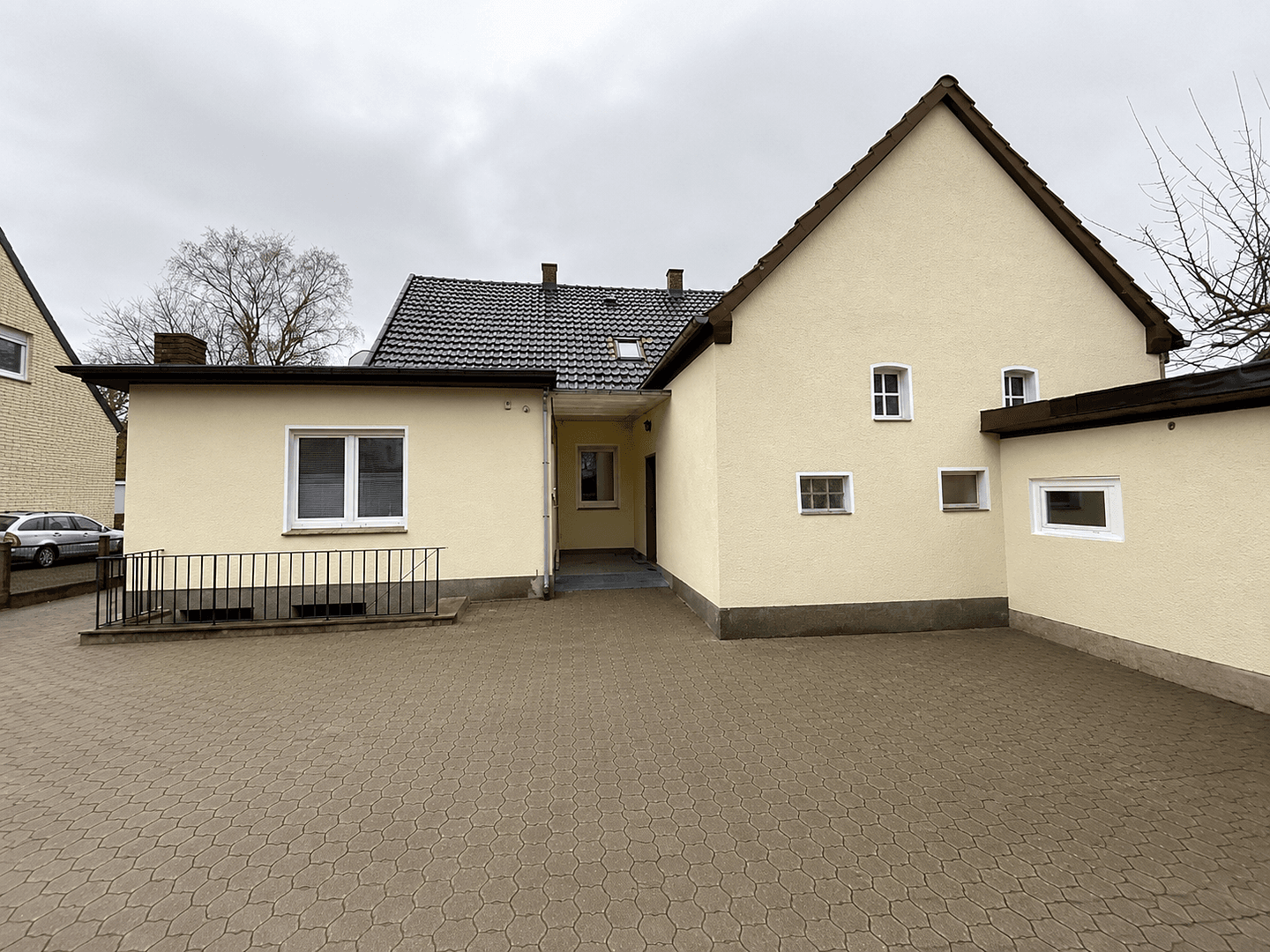 Predaj domu 202 m², pozemok 750 m², Enger, Severné Porýnie - Westfálsko Predaj domu 202 m², pozemok 750 m², Enger, Severné Porýnie - Westfálsko