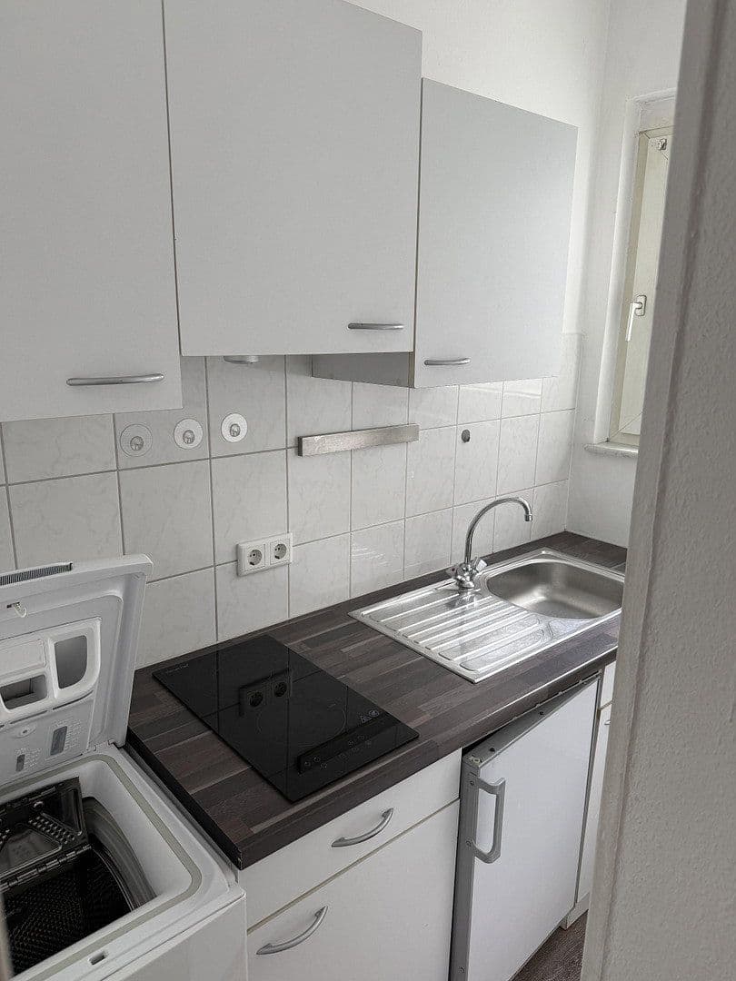 Prenájom bytu 1-izbový 25 m², Bibienastraße, Mannheim, Bádensko-Wurttembersko Prenájom bytu 1-izbový 25 m², Bibienastraße, Mannheim, Bádensko-Wurttembersko