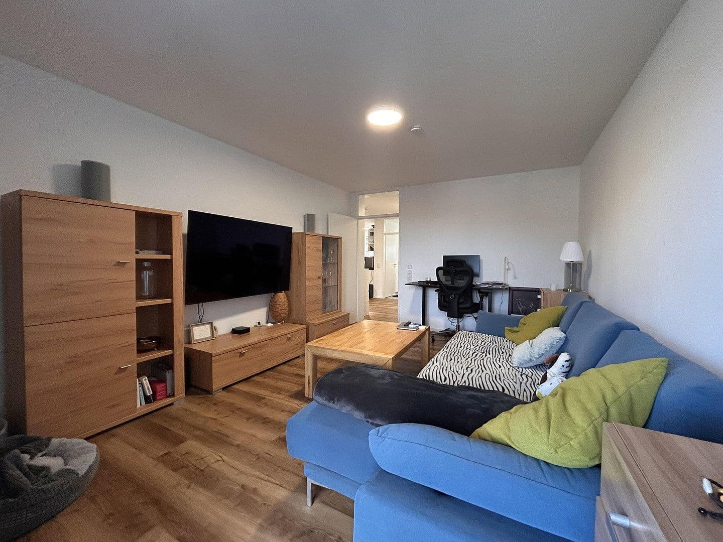 Prenájom bytu 2-izbový 85 m², Köln, Severné Porýnie - Westfálsko Prenájom bytu 2-izbový 85 m², Köln, Severné Porýnie - Westfálsko