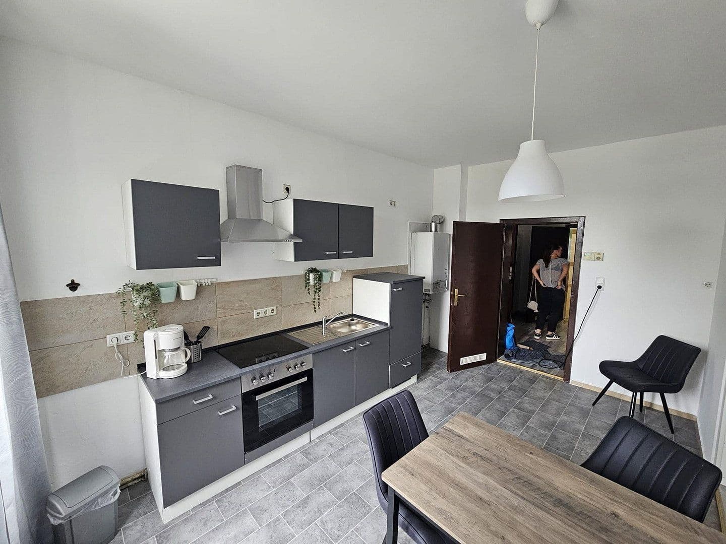Prenájom bytu 4-izbový 107 m², Ascher Str. 15, Hof, Bavorsko Prenájom bytu 4-izbový 107 m², Ascher Str. 15, Hof, Bavorsko
