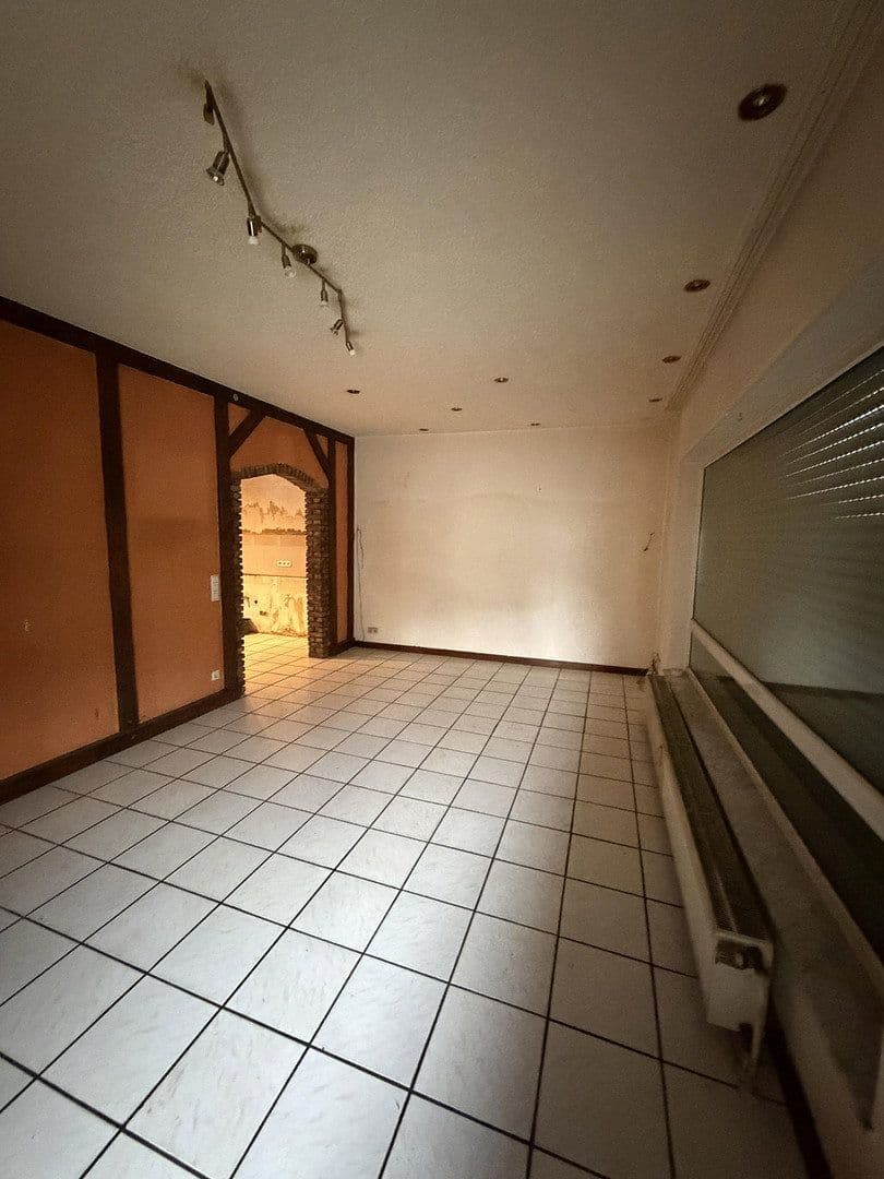 Prenájom bytu 3-izbový 79 m², Geilenkichener Str. 55, Übach-Palenberg, Severné Porýnie - Westfálsko Prenájom bytu 3-izbový 79 m², Geilenkichener Str. 55, Übach-Palenberg, Severné Porýnie - Westfálsko