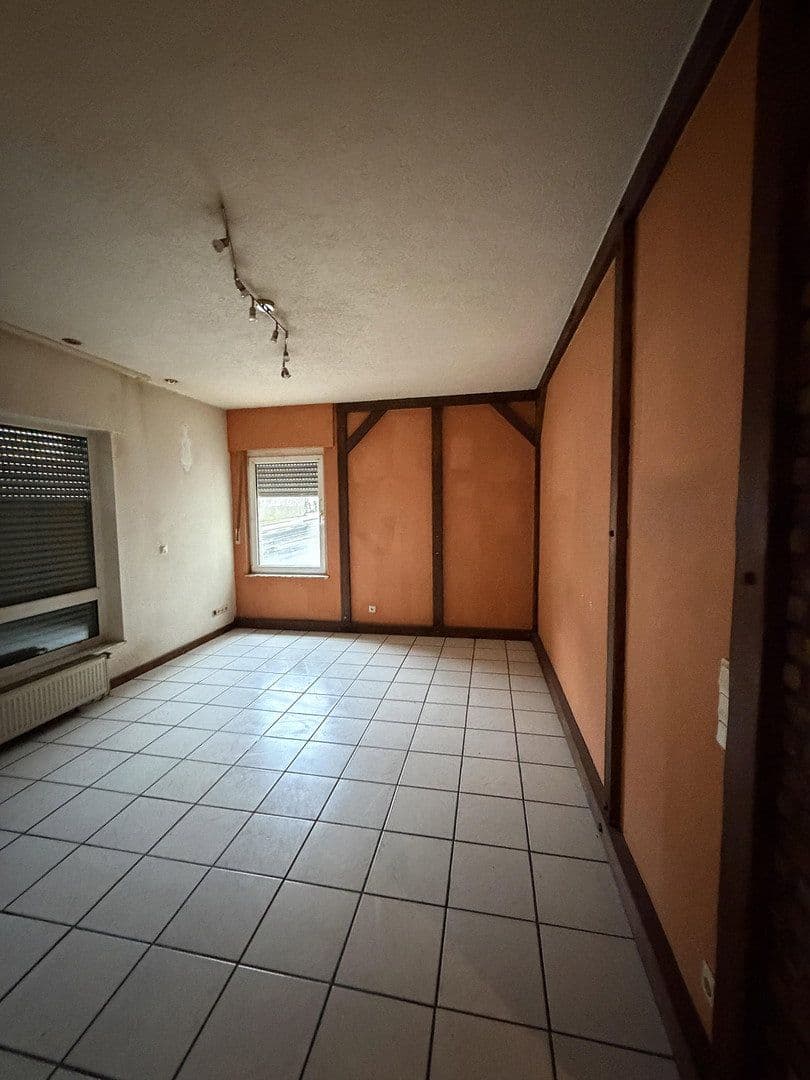 Prenájom bytu 3-izbový 79 m², Geilenkichener Str. 55, Übach-Palenberg, Severné Porýnie - Westfálsko Prenájom bytu 3-izbový 79 m², Geilenkichener Str. 55, Übach-Palenberg, Severné Porýnie - Westfálsko