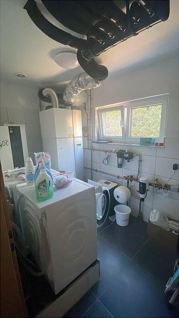 Prenájom domu 168 m², pozemok 411 m², Neuburger Straße 21a, Ehekirchen, Bavorsko Prenájom domu 168 m², pozemok 411 m², Neuburger Straße 21a, Ehekirchen, Bavorsko