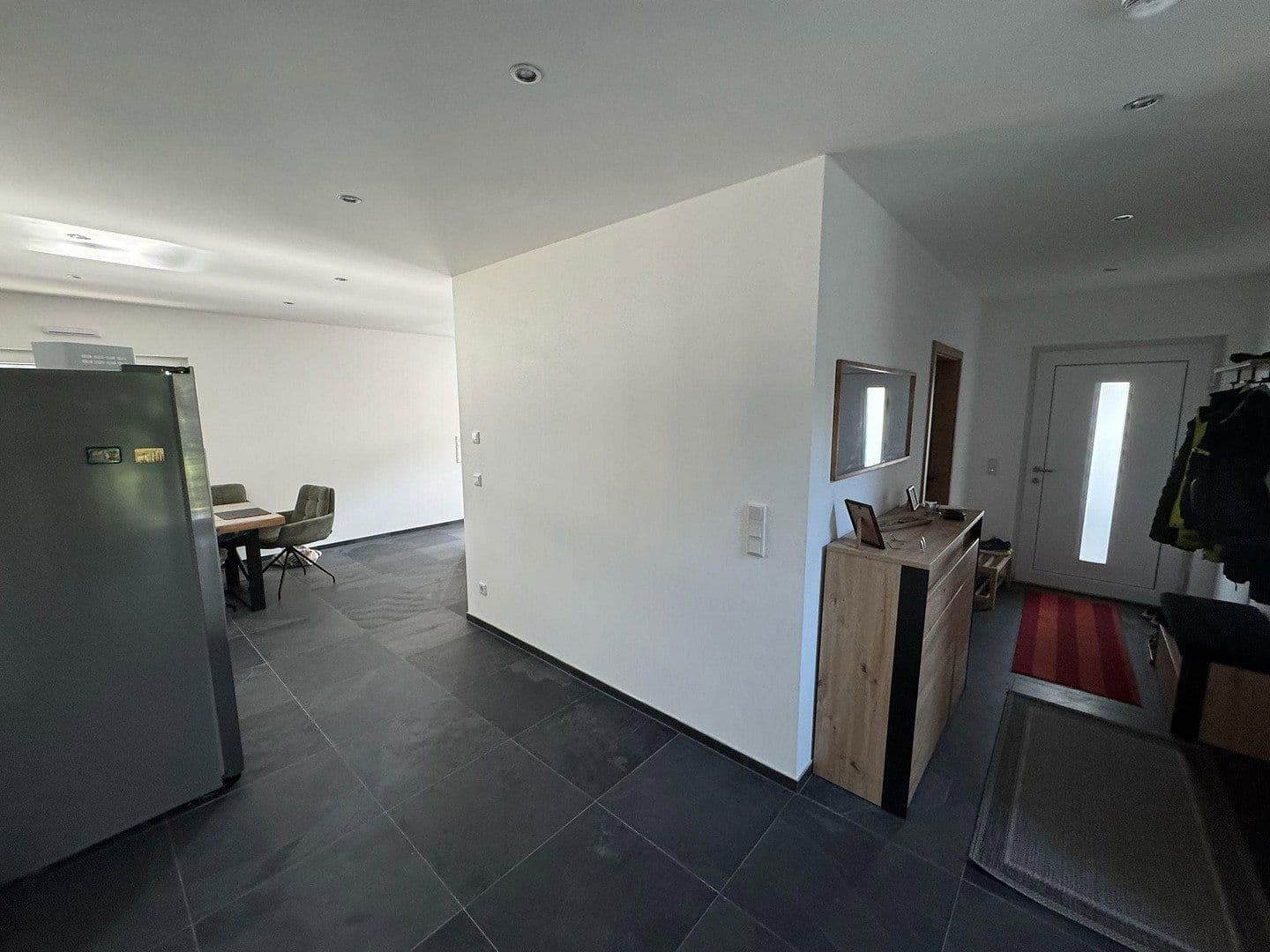 Prenájom domu 168 m², pozemok 411 m², Neuburger Straße 21a, Ehekirchen, Bavorsko Prenájom domu 168 m², pozemok 411 m², Neuburger Straße 21a, Ehekirchen, Bavorsko
