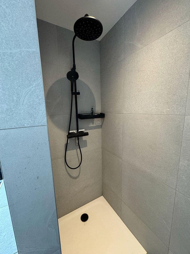 Prenájom domu 168 m², pozemok 411 m², Neuburger Straße 21a, Ehekirchen, Bavorsko Prenájom domu 168 m², pozemok 411 m², Neuburger Straße 21a, Ehekirchen, Bavorsko