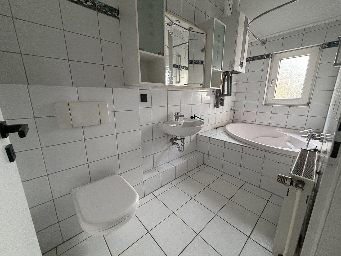 Prenájom domu 110 m², pozemok 202 m², Linderner Bahn 53, Geilenkirchen, Severné Porýnie - Westfálsko Prenájom domu 110 m², pozemok 202 m², Linderner Bahn 53, Geilenkirchen, Severné Porýnie - Westfálsko