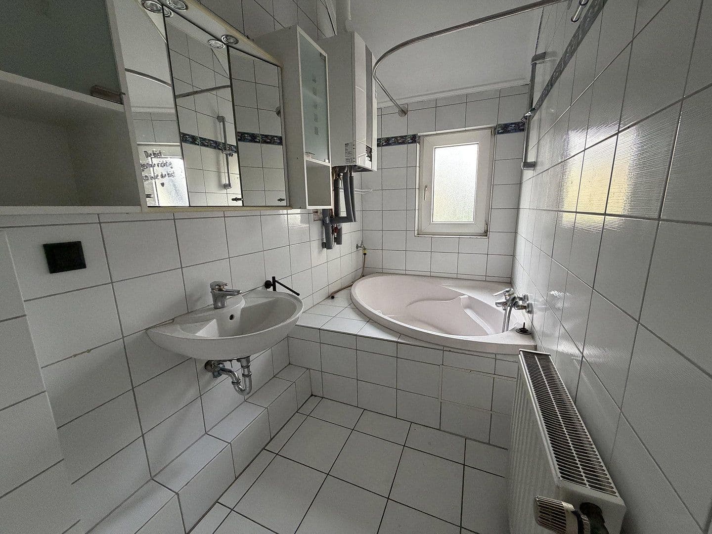 Prenájom domu 110 m², pozemok 202 m², Linderner Bahn 53, Geilenkirchen, Severné Porýnie - Westfálsko Prenájom domu 110 m², pozemok 202 m², Linderner Bahn 53, Geilenkirchen, Severné Porýnie - Westfálsko