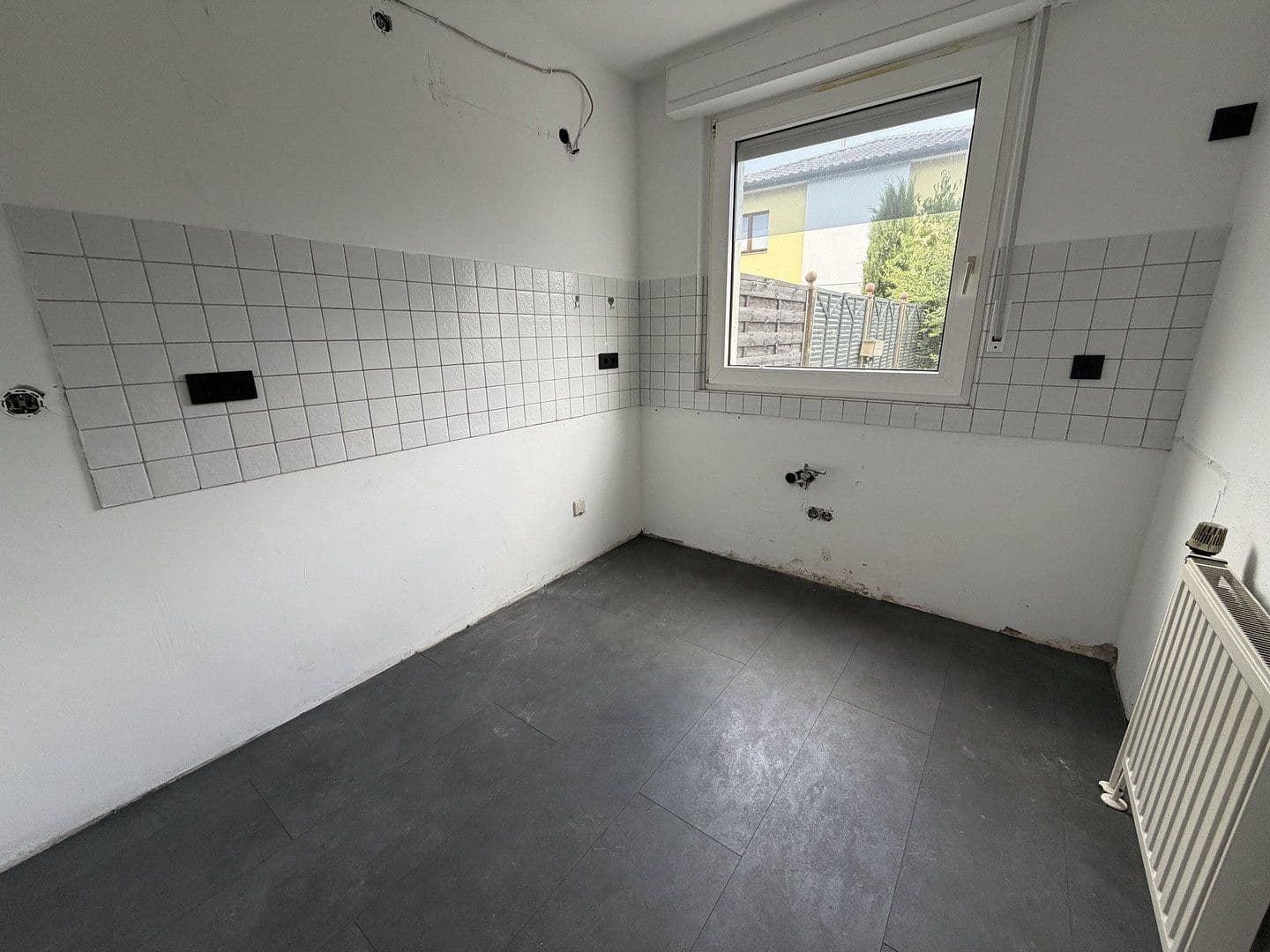 Prenájom domu 110 m², pozemok 202 m², Linderner Bahn 53, Geilenkirchen, Severné Porýnie - Westfálsko Prenájom domu 110 m², pozemok 202 m², Linderner Bahn 53, Geilenkirchen, Severné Porýnie - Westfálsko