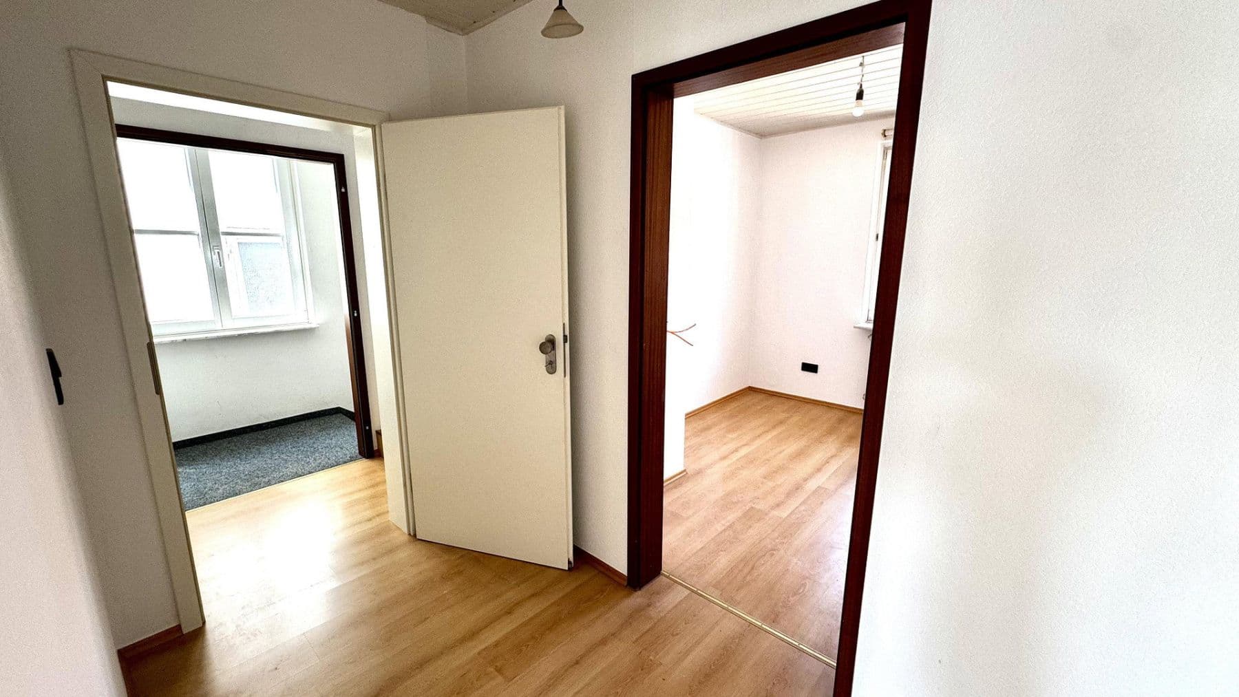 Prenájom bytu 3-izbový 80 m², Marktstraße 49, Winnenden, Bádensko-Wurttembersko Prenájom bytu 3-izbový 80 m², Marktstraße 49, Winnenden, Bádensko-Wurttembersko