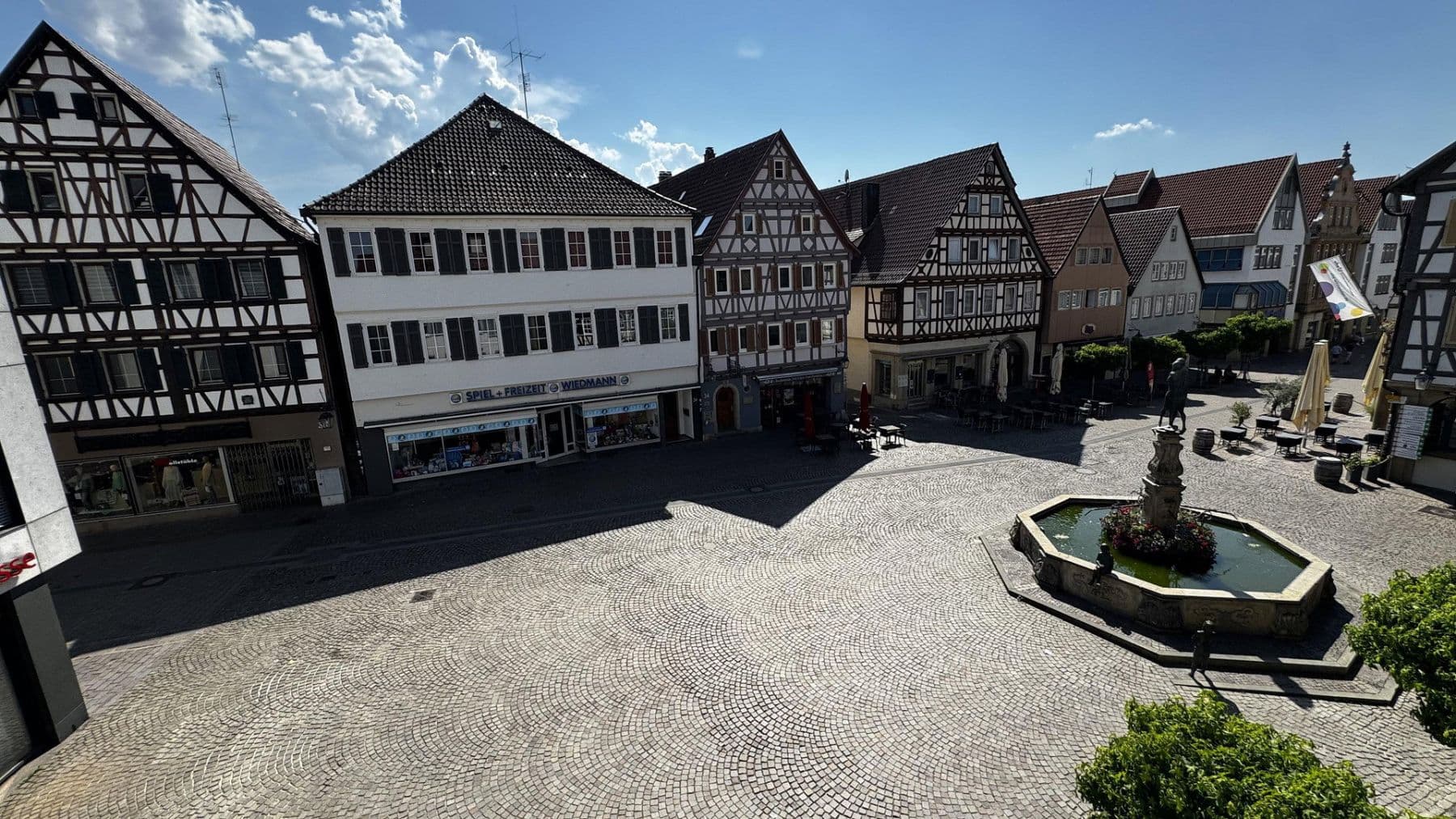 Prenájom bytu 3-izbový 80 m², Marktstraße 49, Winnenden, Bádensko-Wurttembersko Prenájom bytu 3-izbový 80 m², Marktstraße 49, Winnenden, Bádensko-Wurttembersko
