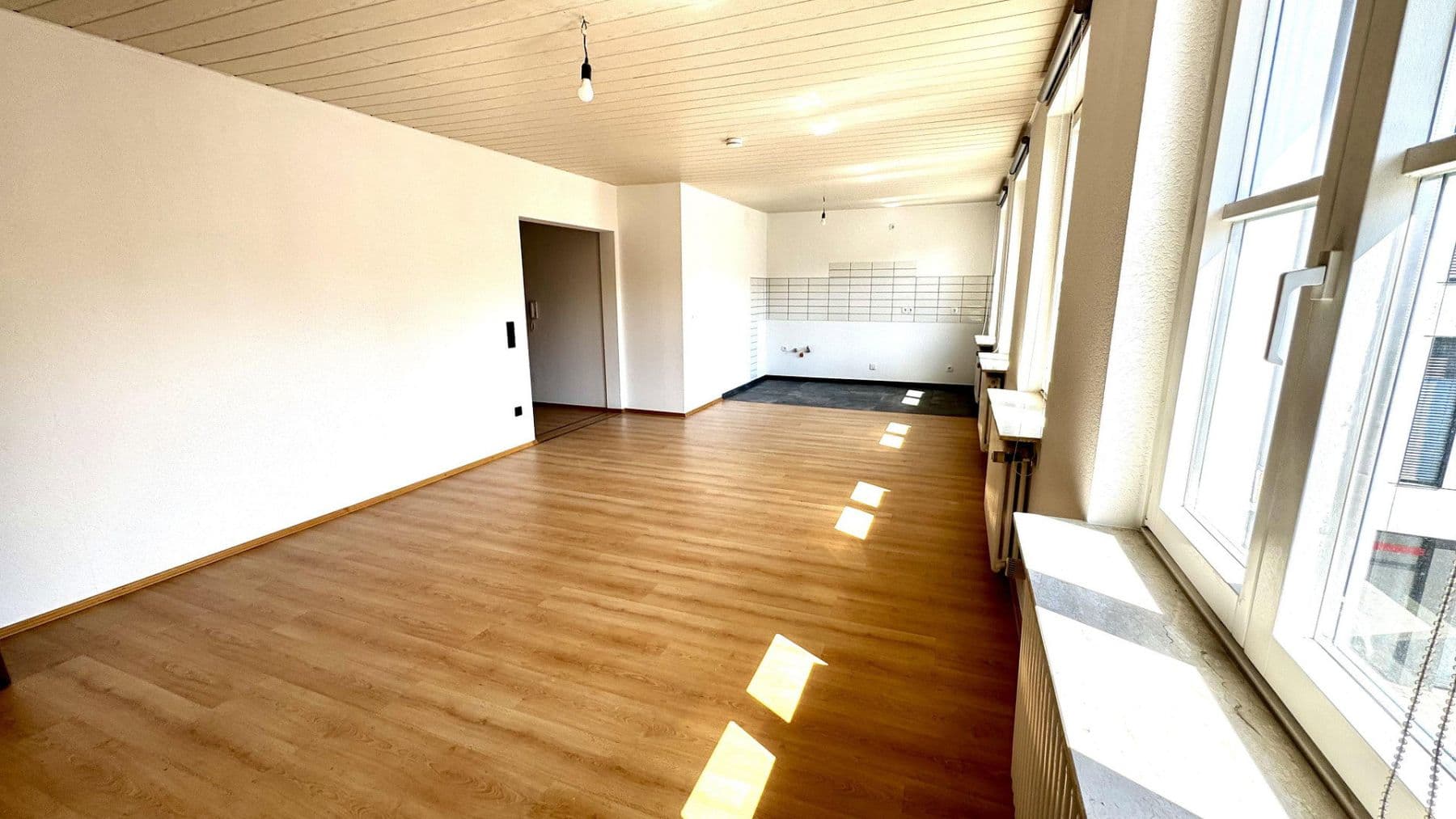 Prenájom bytu 3-izbový 80 m², Marktstraße 49, Winnenden, Bádensko-Wurttembersko Prenájom bytu 3-izbový 80 m², Marktstraße 49, Winnenden, Bádensko-Wurttembersko