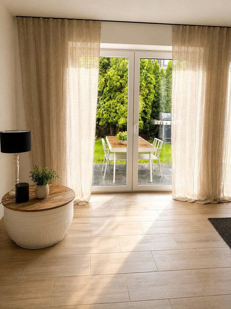 Prenájom domu 120 m², pozemok 350 m², Stellauer Hauptstr. 9, Barsbüttel, Šlezvicko-Holštajnsko Prenájom domu 120 m², pozemok 350 m², Stellauer Hauptstr. 9, Barsbüttel, Šlezvicko-Holštajnsko