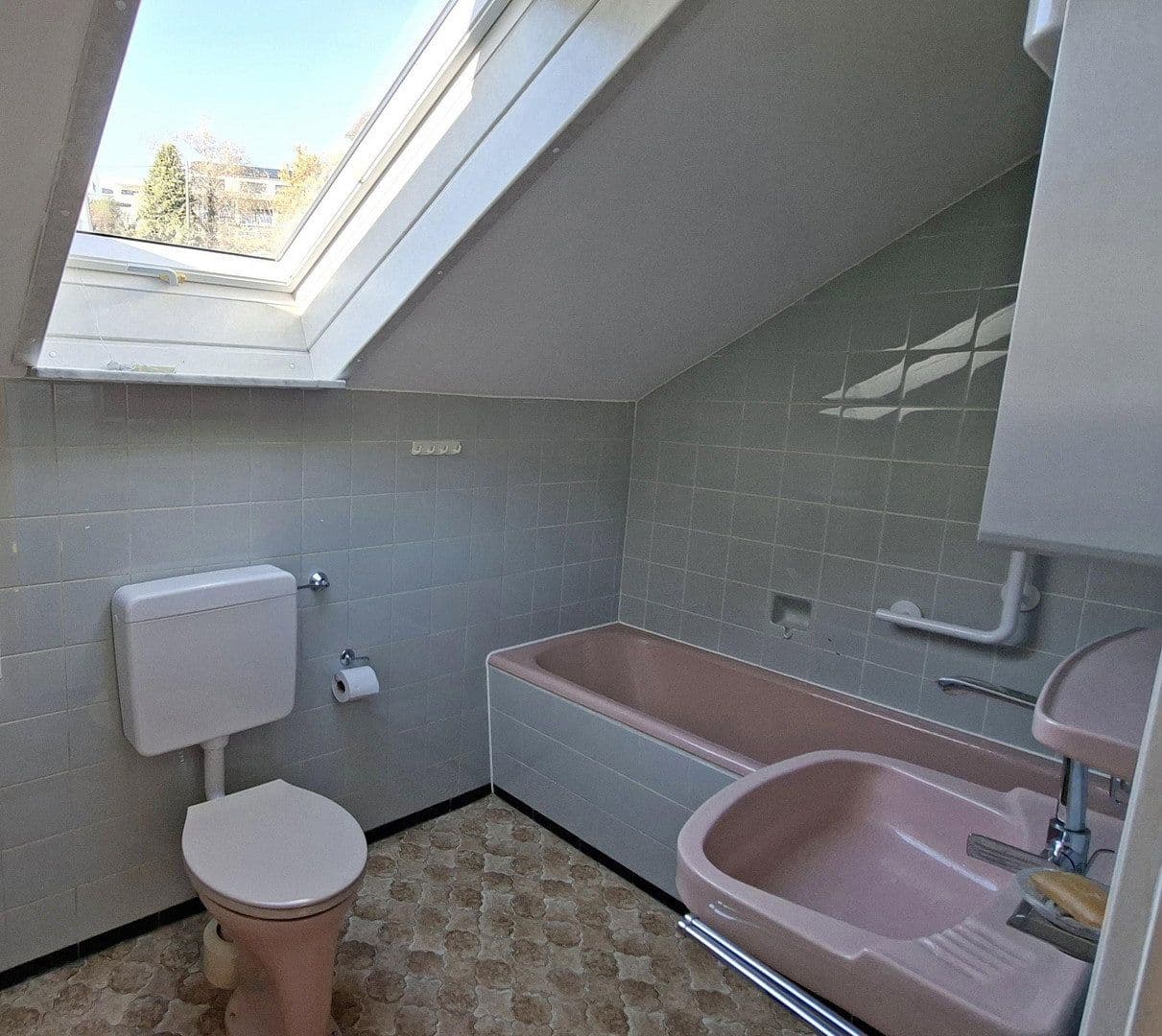 Predaj domu 129 m², pozemok 343 m², Schwäbisch Gmünd, Bádensko-Wurttembersko Predaj domu 129 m², pozemok 343 m², Schwäbisch Gmünd, Bádensko-Wurttembersko