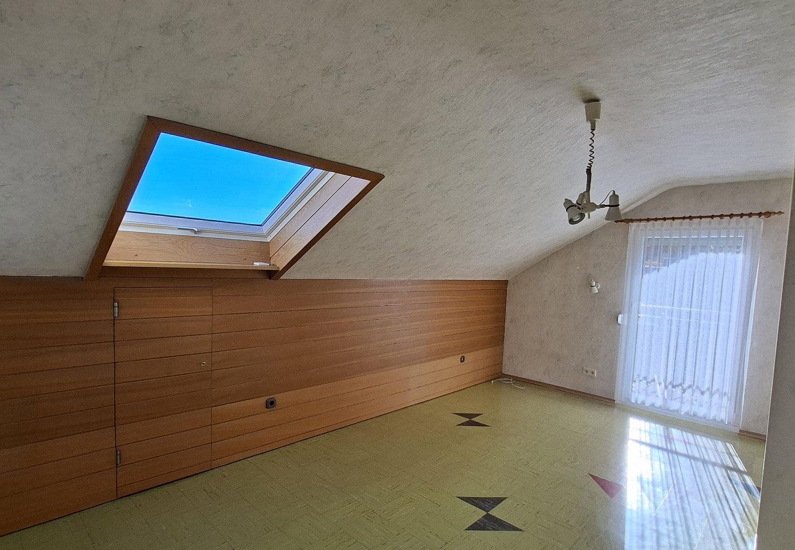 Predaj domu 129 m², pozemok 343 m², Schwäbisch Gmünd, Bádensko-Wurttembersko Predaj domu 129 m², pozemok 343 m², Schwäbisch Gmünd, Bádensko-Wurttembersko
